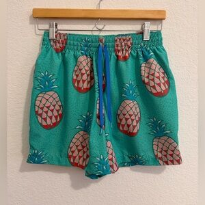 Chubbies Tropical Pineapple Print Swim Shorts Size Small
